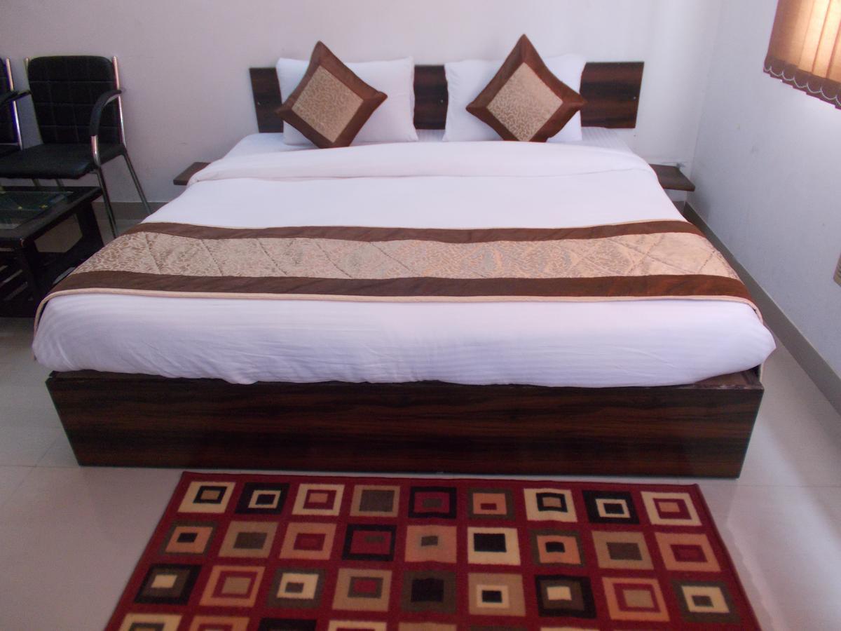 The Radiance Suites And Apartment Nuova Delhi Esterno foto