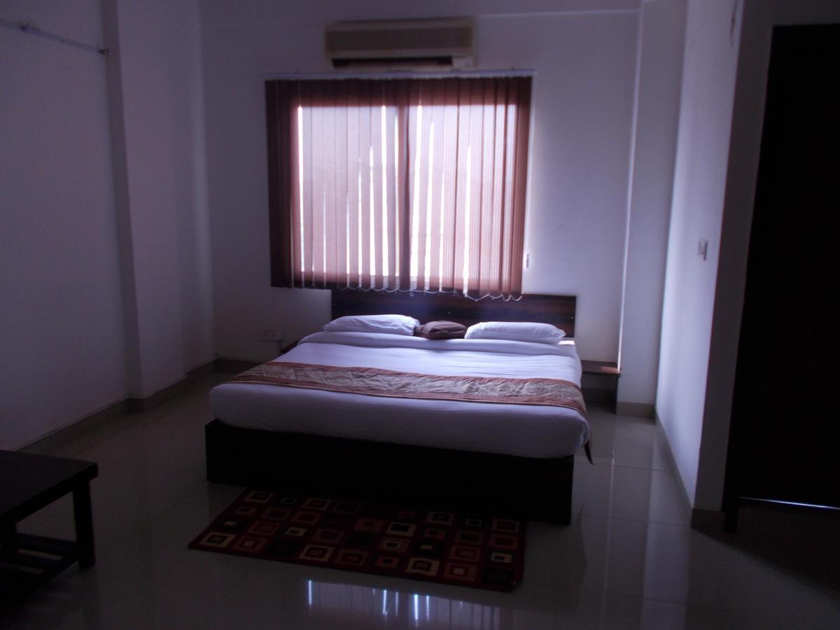 The Radiance Suites And Apartment Nuova Delhi Esterno foto