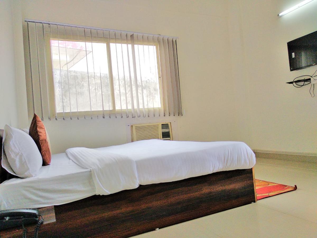 The Radiance Suites And Apartment Nuova Delhi Esterno foto