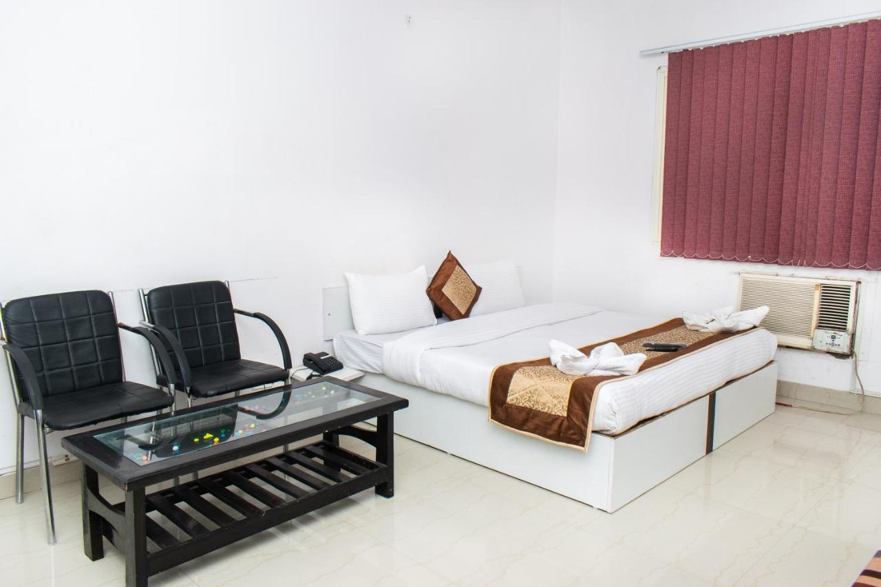 The Radiance Suites And Apartment Nuova Delhi Esterno foto