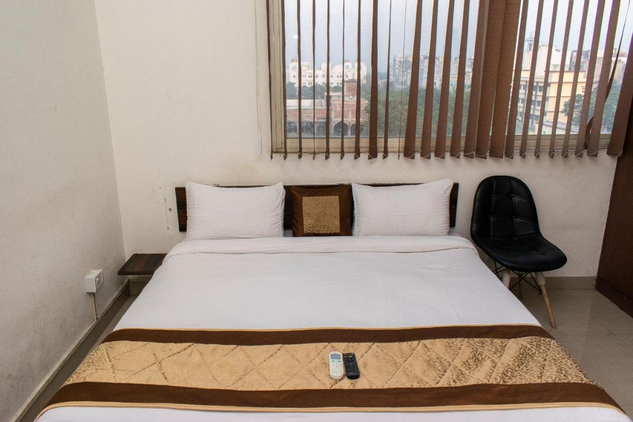 The Radiance Suites And Apartment Nuova Delhi Esterno foto